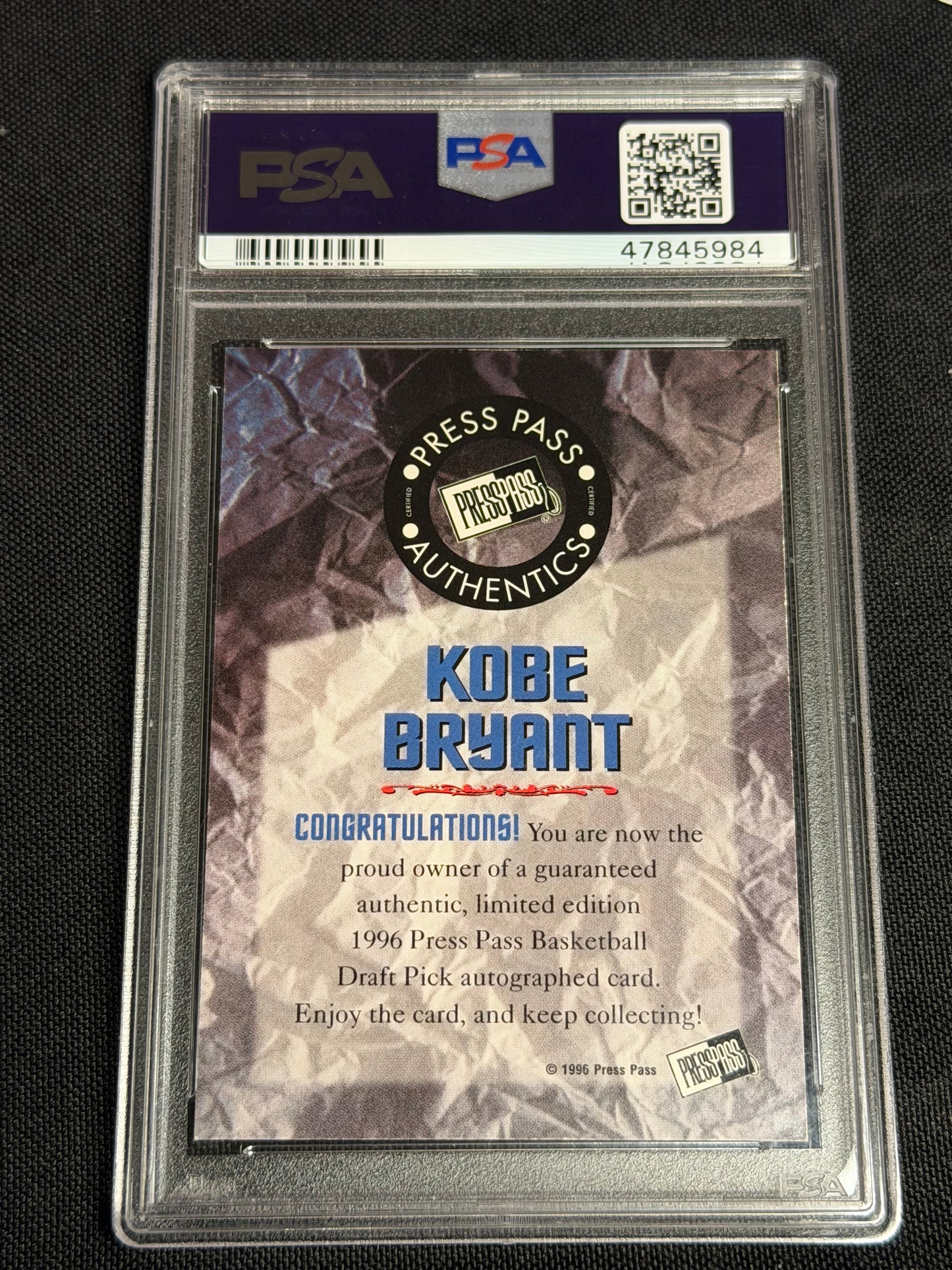 1996 Press Pass Autographs Kobe Bryant PSA 8
