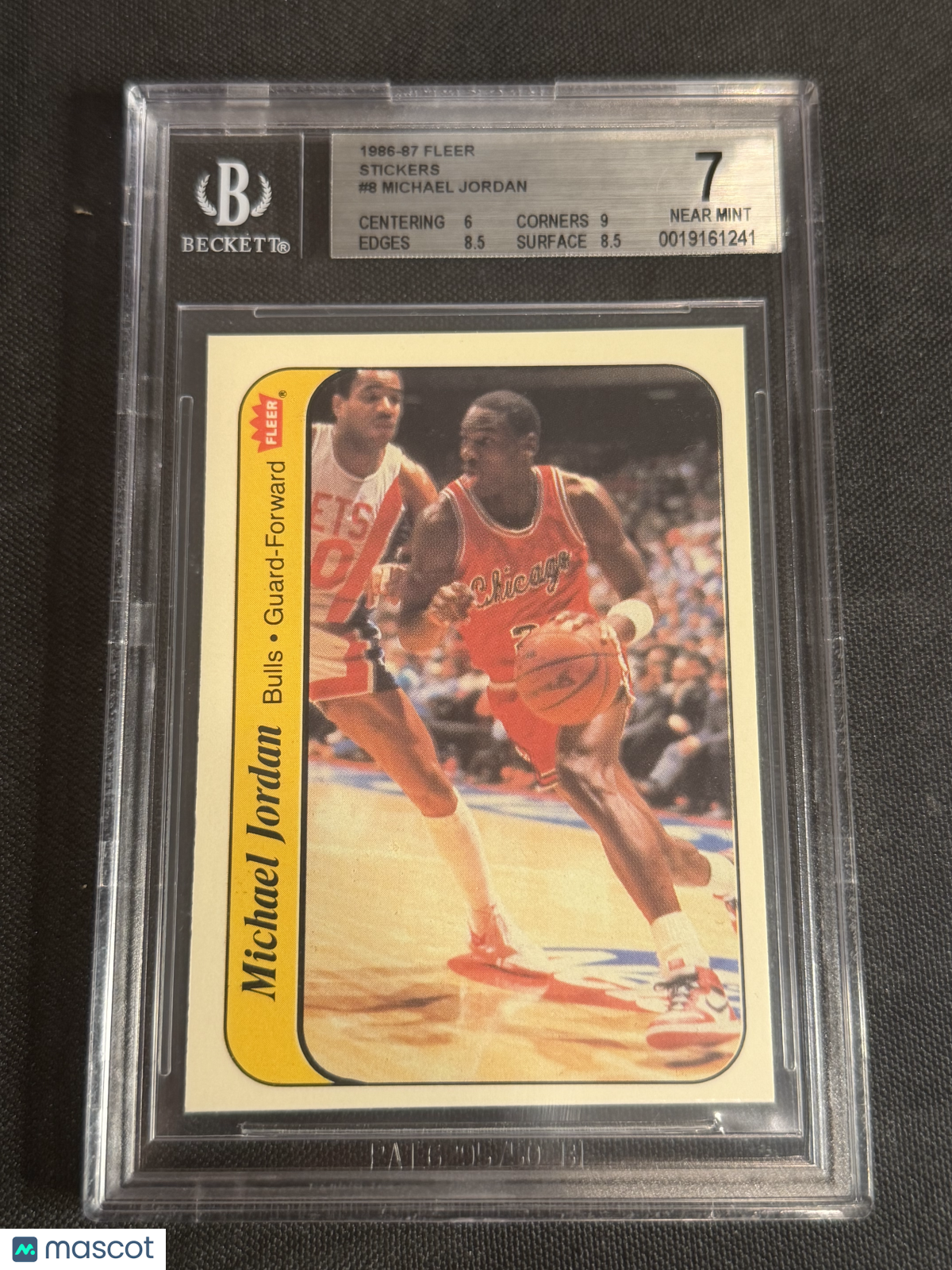 1986 Fleer Stickers Michael Jordan #8 BGS 7