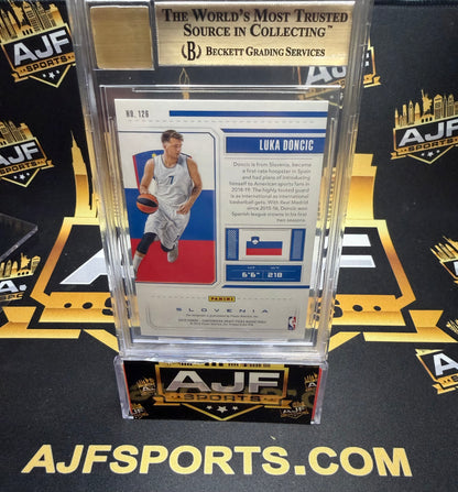 2018 Panini Contenders Draft Picks Draft Ticket Luka Doncic #126 BGS 9.5