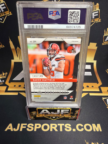 2018 Panini Prizm Baker Mayfield #201 Red Wave PSA 10
